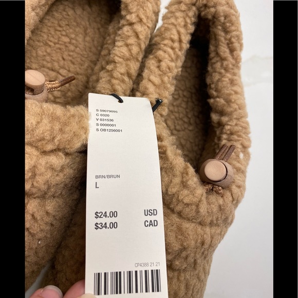 URBAN OUTFITTERS SHERPA HARDSOLE SLIPPERS NEW - Picture 2 of 11